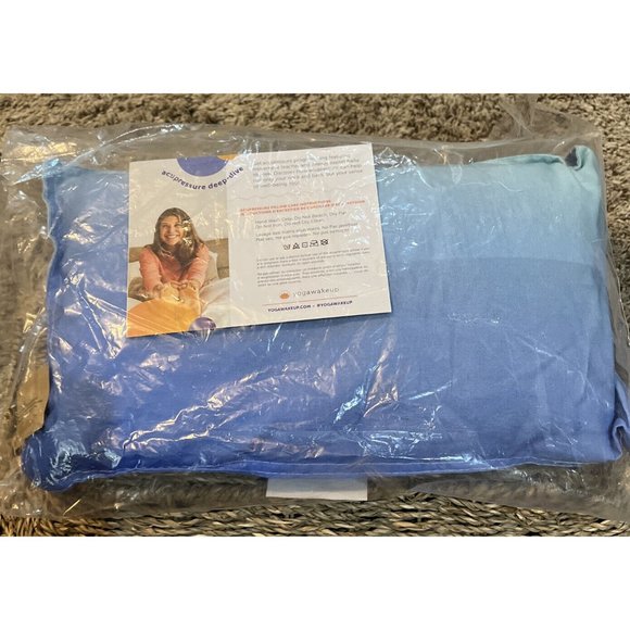 Yoga Wake Up Reliving Acupressure Neck Pillow Ombre Blue 13” x 8” New - Picture 3 of 5